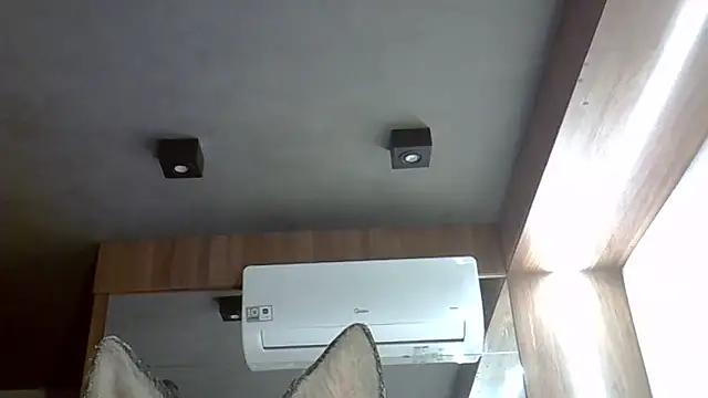 Skinny-Kitten online show from 09.14.25