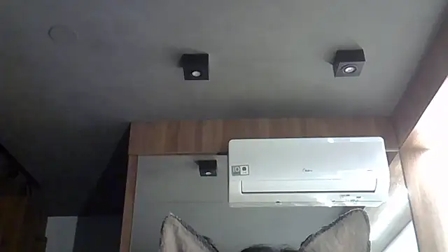 Skinny-Kitten online show from 10.13.25