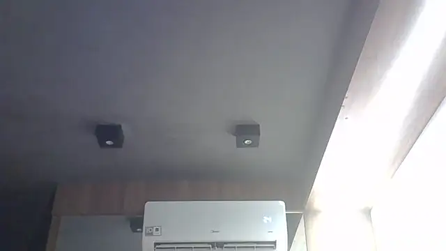 Skinny-Kitten online show from 04.01.26