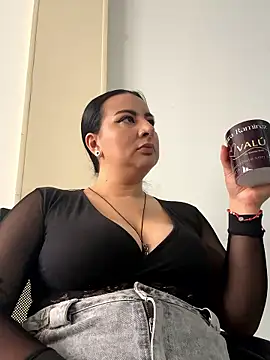 Abril Luv online show from 01.14.26