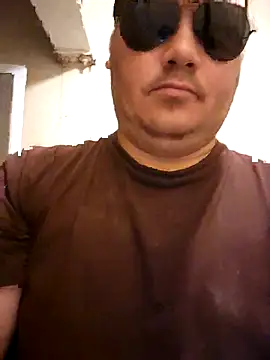 Snapshot of valhallacouple420 chatting on 10.24.25 valhallacouple420 online show from 10.24.25