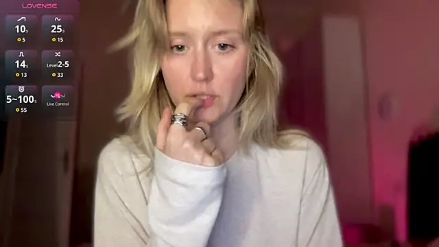 iilovetomatoes online show from 10.29.25