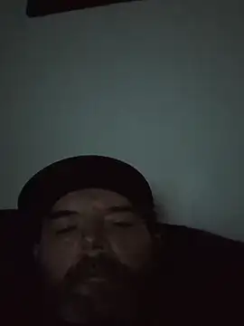 Snapshot of Louis504z chatting on 12.04.25 Louis504z online show from 12.04.25