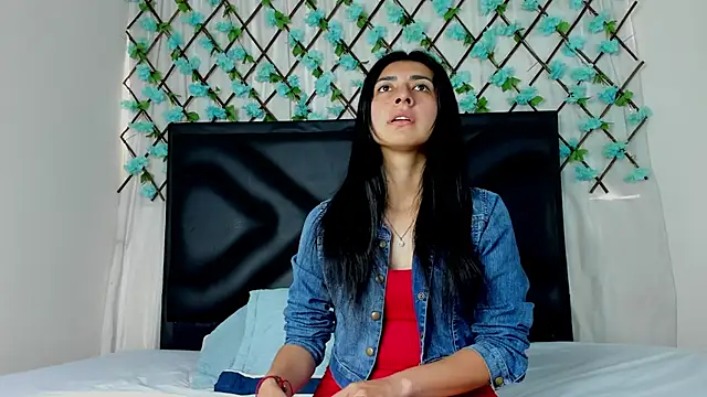 EmmaWilliamss online show from 02.08.25