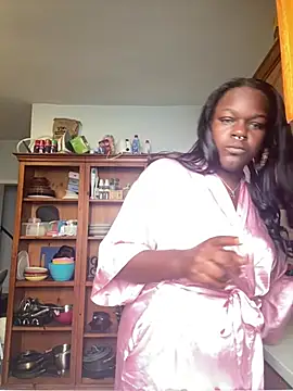 Kannibus Coochi online show from 04.05.26