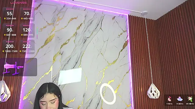 haylie  online show from 03.01.25