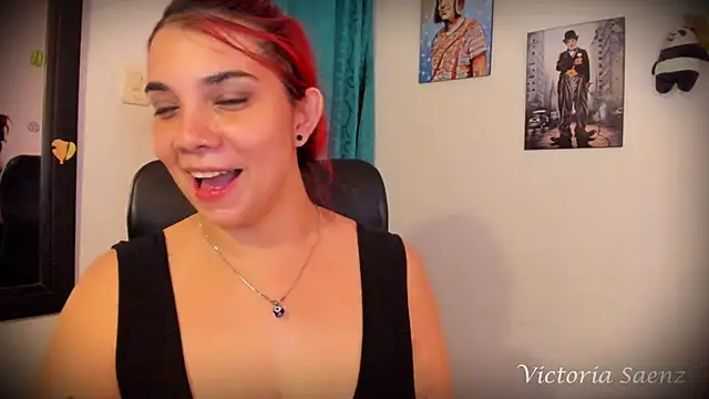 victoriaasaenz  online show from 02.19.25