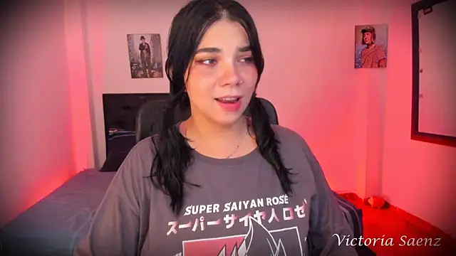 victoriaasaenz  online show from 10.12.25