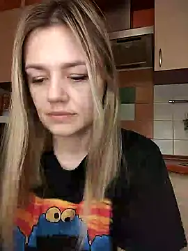 Snapshot of KrissSexi chatting on 02.28.25 KrissSexi online show from 02.28.25