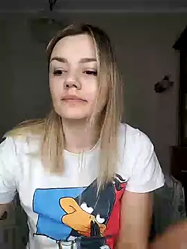 Snapshot of KrissSexi chatting on 03.12.25 KrissSexi online show from 03.12.25