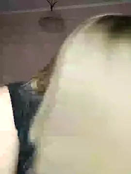 Snapshot of KrissSexi chatting on 03.14.25 KrissSexi online show from 03.14.25