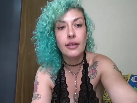 Snapshot of MariLouM chatting on 03.03.26 MariLouM online show from 03.03.26