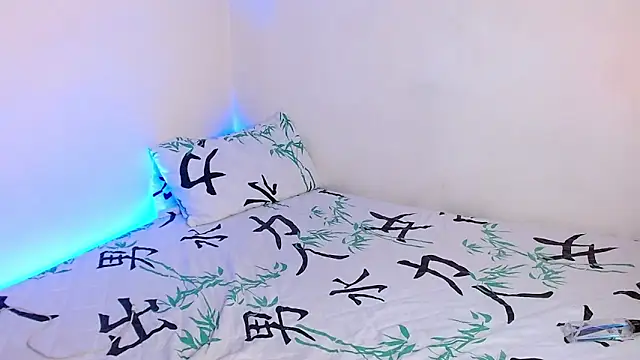 Mehottie29 online show from 09.29.25