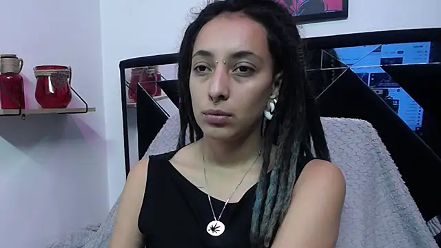 Snapshot of ORIANNA_BODMOD chatting on 12.14.24 ORIANNA BODMOD online show from 12.14.24