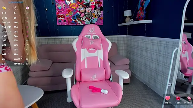 Barbie Lis online show from 01.23.25