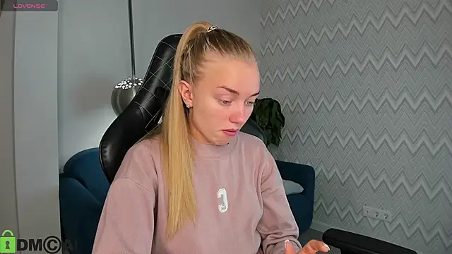 Barbie Lis online show from 09.11.25