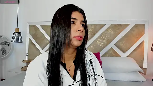 ZiaCalifa online show from 04.14.26