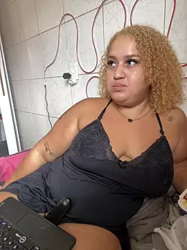 MinaBoss online show from 02.04.25