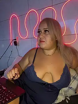 MinaBoss online show from 02.18.25