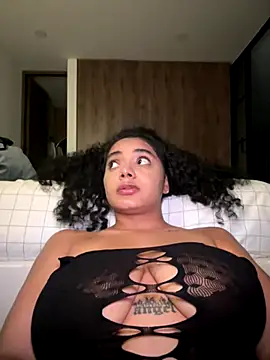 Mariecurl online show from 12.06.24