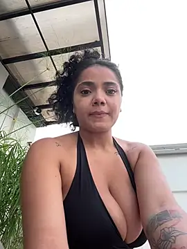 Mariecurl online show from 01.24.25