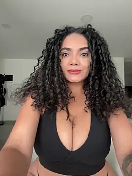 Mariecurl online show from 04.07.26