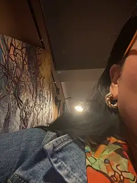 Insane Issa online show from 01.10.25