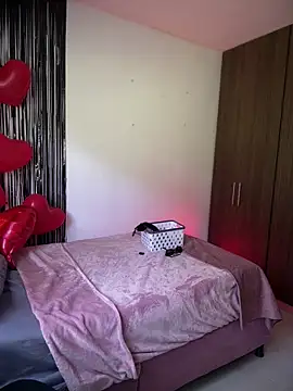 Snapshot of Insane_Issa chatting on 02.12.26 Insane Issa online show from 02.12.26