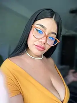 Snapshot of Insane_Issa chatting on 03.01.26 Insane Issa online show from 03.01.26