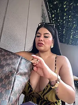 Snapshot of Insane_Issa chatting on 03.02.26 Insane Issa online show from 03.02.26