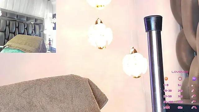 NathaxaLeans online show from 03.22.25