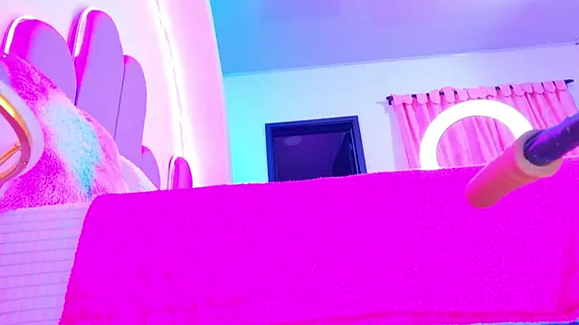 NathaxaLeans online show from 04.14.26