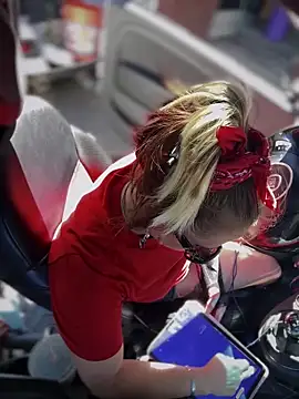 SummerBlueMoon online show from 10.17.25