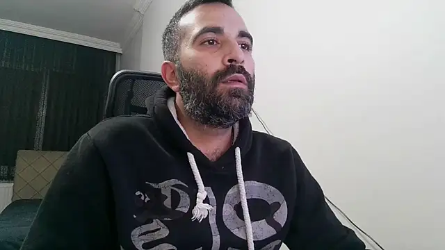 Snapshot of tgltplsr chatting on 12.03.24 tgltplsr online show from 12.03.24