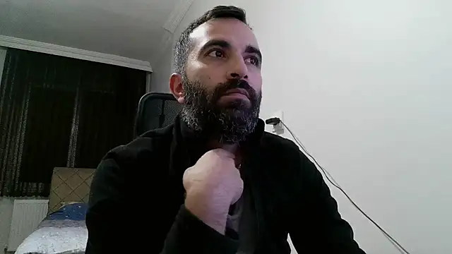 Snapshot of tgltplsr chatting on 12.12.24 tgltplsr online show from 12.12.24