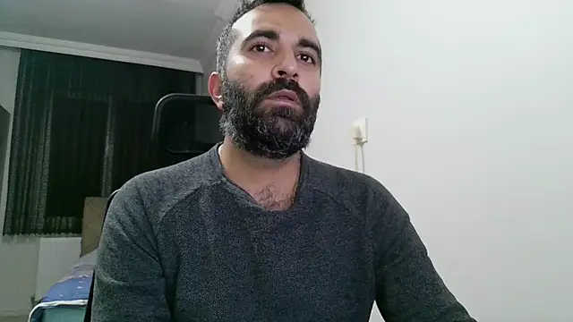 Snapshot of tgltplsr chatting on 12.12.24 tgltplsr online show from 12.12.24