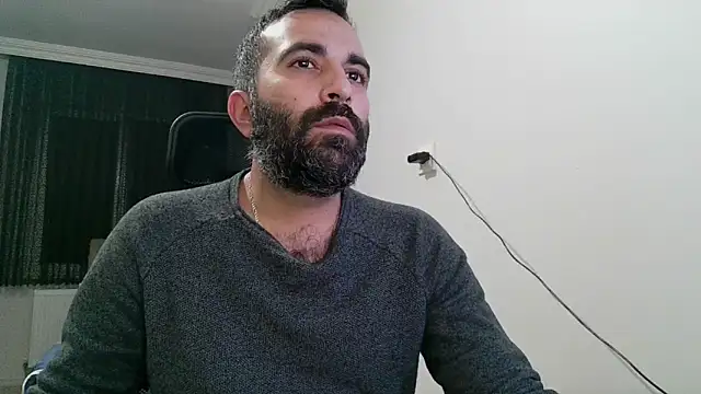 Snapshot of tgltplsr chatting on 12.13.24 tgltplsr online show from 12.13.24