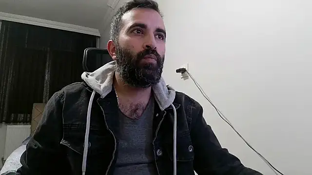 Snapshot of tgltplsr chatting on 12.17.24 tgltplsr online show from 12.17.24