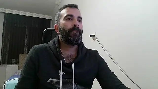 Snapshot of tgltplsr chatting on 12.19.24 tgltplsr online show from 12.19.24