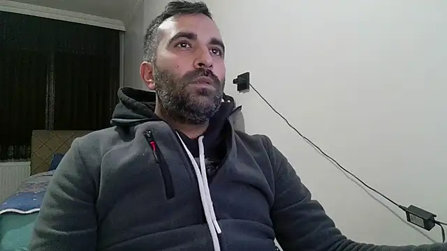 Snapshot of tgltplsr chatting on 01.21.25 tgltplsr online show from 01.21.25