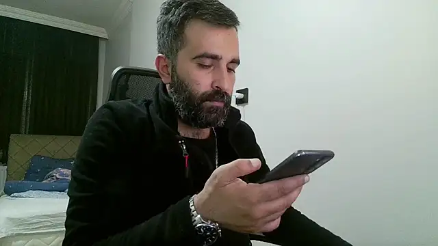 Snapshot of tgltplsr chatting on 02.26.25 tgltplsr online show from 02.26.25