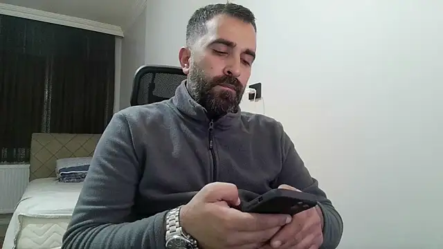 Snapshot of tgltplsr chatting on 03.03.25 tgltplsr online show from 03.03.25