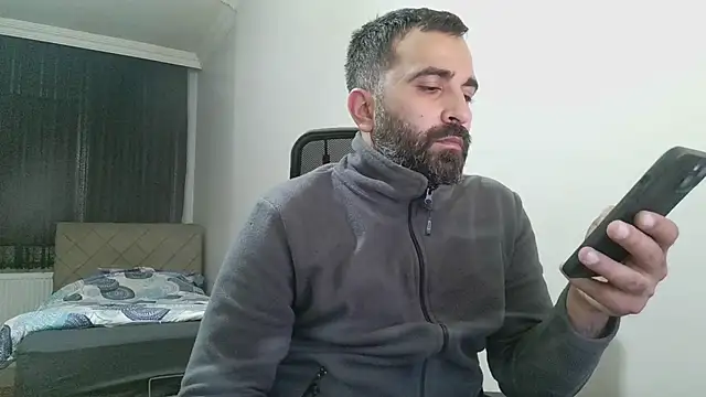 Snapshot of tgltplsr chatting on 03.12.25 tgltplsr online show from 03.12.25