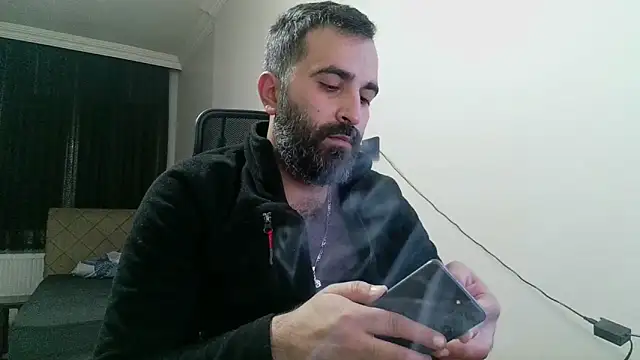 Snapshot of tgltplsr chatting on 03.22.25 tgltplsr online show from 03.22.25