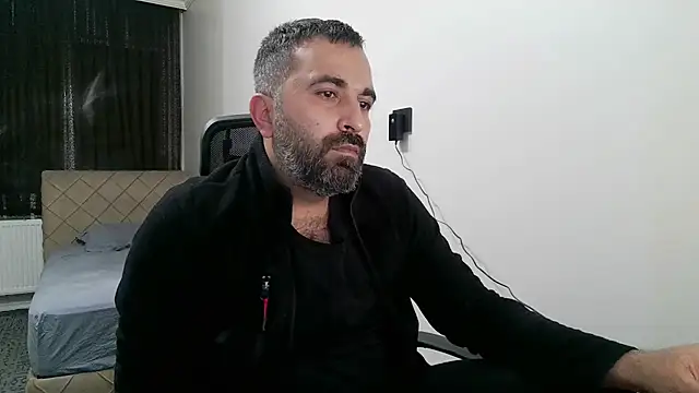 Snapshot of tgltplsr chatting on 11.09.25 tgltplsr online show from 11.09.25