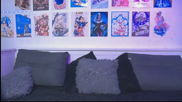 snowblack  online show from 04.05.26