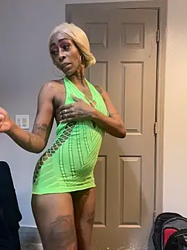 SlimBeenBadd1981 online show from 12.31.24