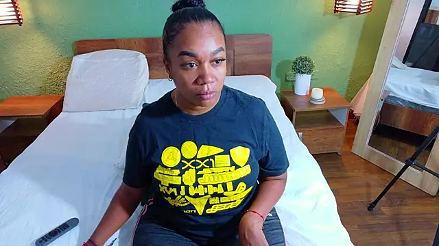 dannaahbrown online show from 02.24.26