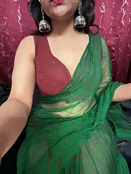 Snapshot of LuscousPussy chatting on 02.18.25 LuscousPussy online show from 02.18.25