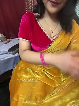 Snapshot of LuscousPussy chatting on 11.26.25 LuscousPussy online show from 11.26.25